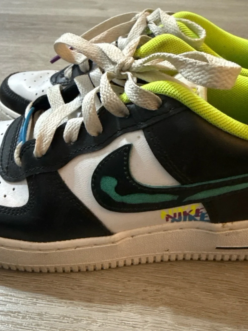 Nike Kids Black White Lime Accent Sneakers